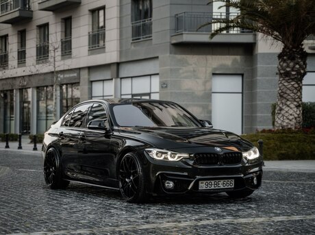 BMW 330e