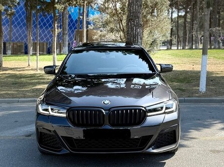 BMW 530e 2021