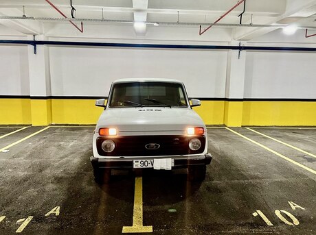 LADA (VAZ) Niva 2013