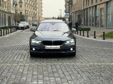 BMW 330 2018