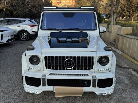 Mercedes G 500