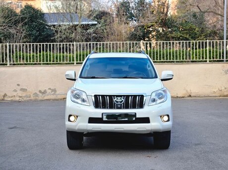 Toyota Land Cruiser Prado 2012