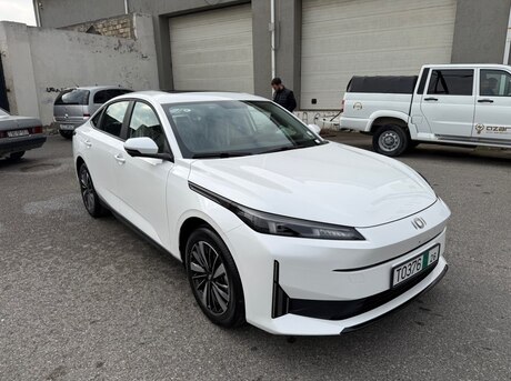 Changan Qiyuan A05 2025