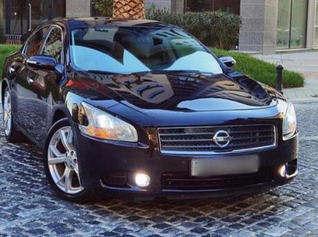 Nissan Maxima