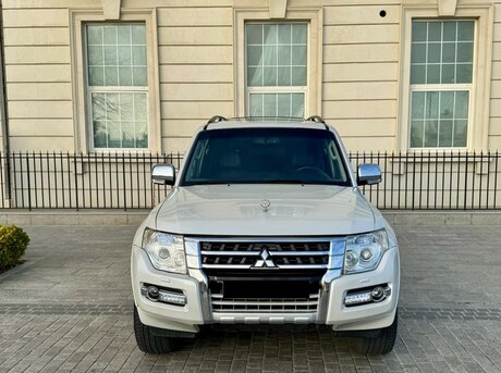 Mitsubishi Pajero 2013