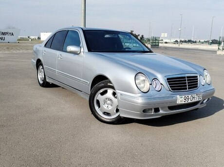 Mercedes E 270 2000