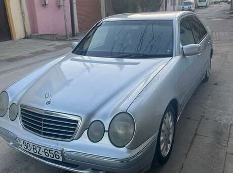 Mercedes E 240 2000