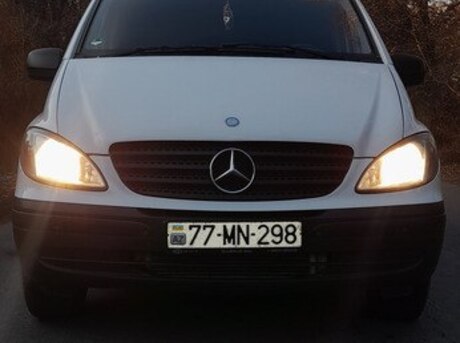 Mercedes  2010