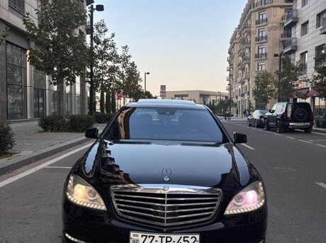 Mercedes S 500 2011