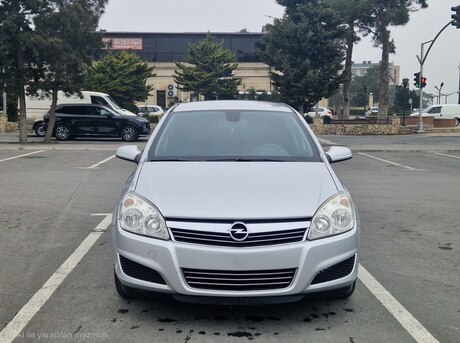 Opel Astra 2007