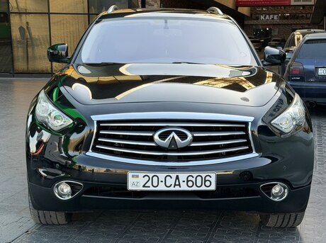 Infiniti FX35 2011