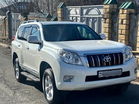 Toyota Land Cruiser Prado 2011