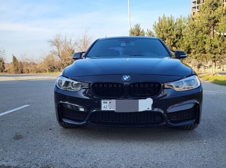 BMW 330 2018