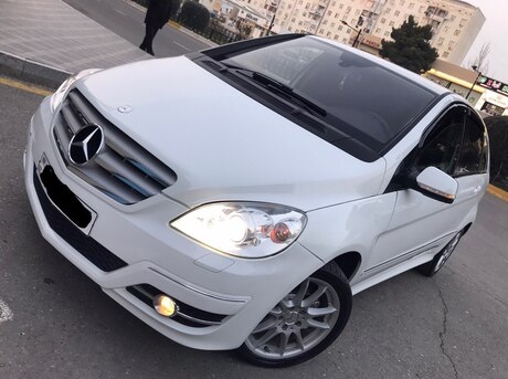 Mercedes B 180 2009