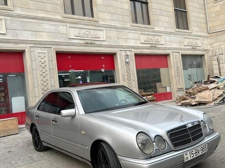 Mercedes E 240 1998