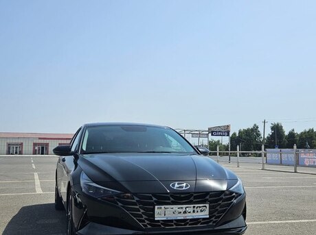 Hyundai Elantra 2023