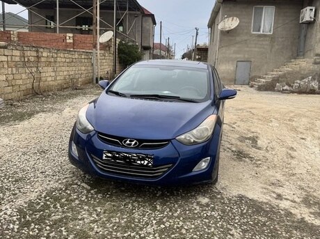 Hyundai Elantra 2013