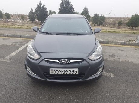 Hyundai Accent 2012