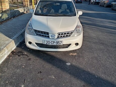 Nissan Tiida 2008