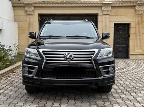 Lexus LX 570 2011
