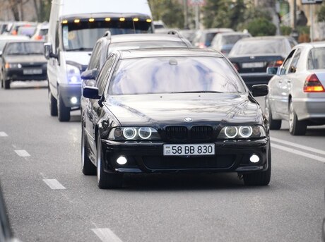 BMW 523 1998