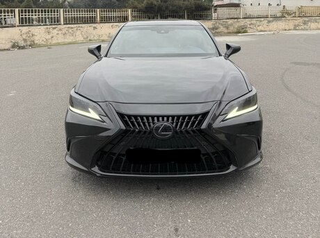 Lexus ES 300h 2021