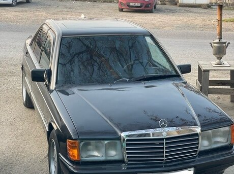 Mercedes 190 1990
