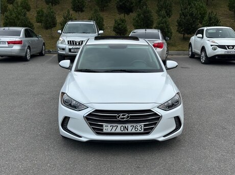 Hyundai Elantra 2018
