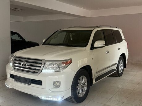 Toyota Land Cruiser 2011