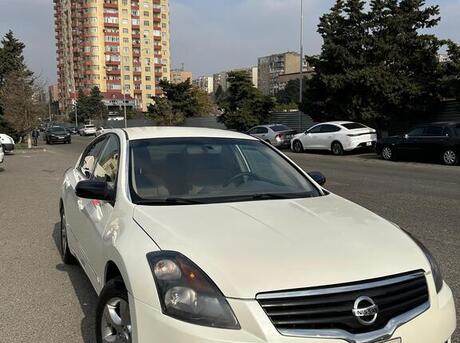 Nissan Altima 2008