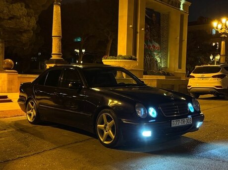 Mercedes E 220 2001