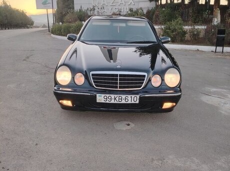 Mercedes E 220 2000