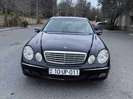 Mercedes E 240 2003