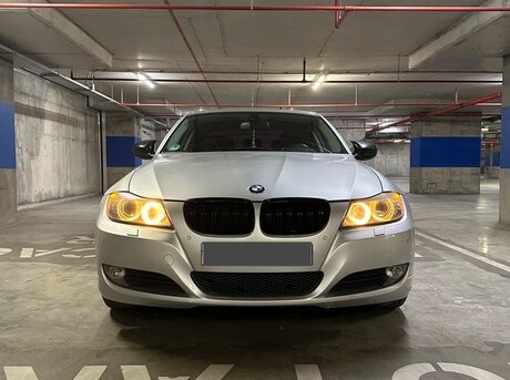 BMW 320 2009