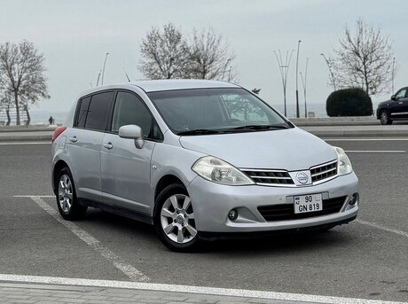 Nissan Tiida 2008