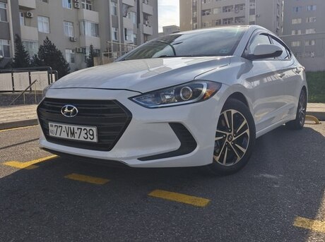 Hyundai Elantra 2018