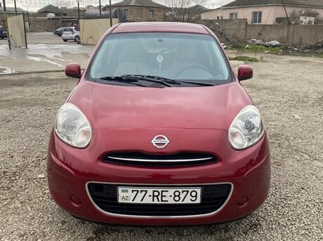 Nissan March 2013
