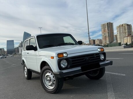 LADA (VAZ) Niva 2012