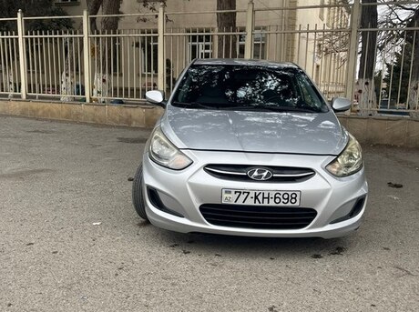 Hyundai Accent 2011
