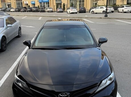 Toyota Camry 2019