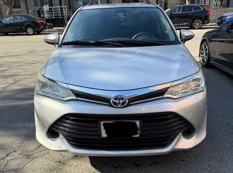 Toyota Corolla Fielder 2015