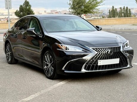 Lexus ES 300h 2024