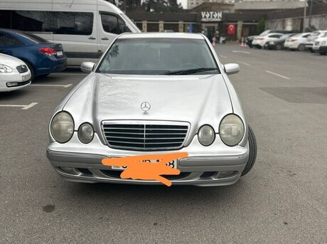 Mercedes E 270 2000