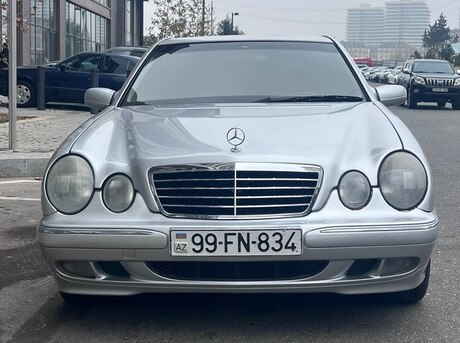 Mercedes E 240 2001