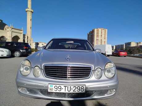 Mercedes E 240 2002
