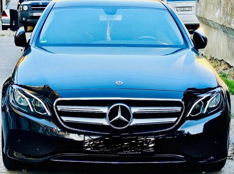 Mercedes E 200