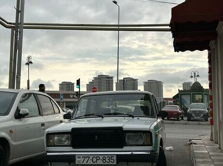 LADA (VAZ) 2107 2003