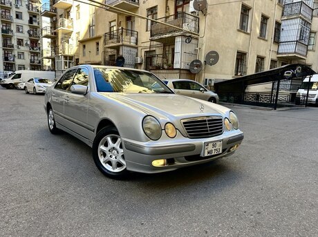 Mercedes E 240 2000