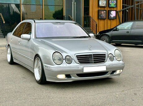 Mercedes E 320 2000