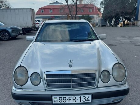 Mercedes E 240 1997